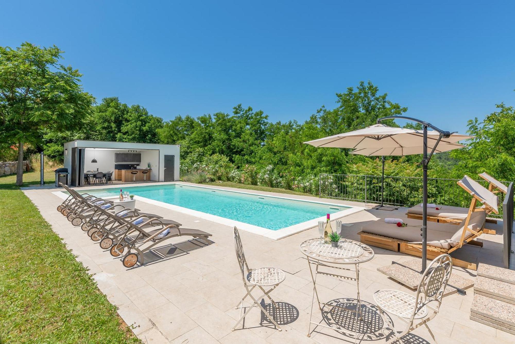 Villas Martincici With Large Pool Groznjan Ngoại thất bức ảnh