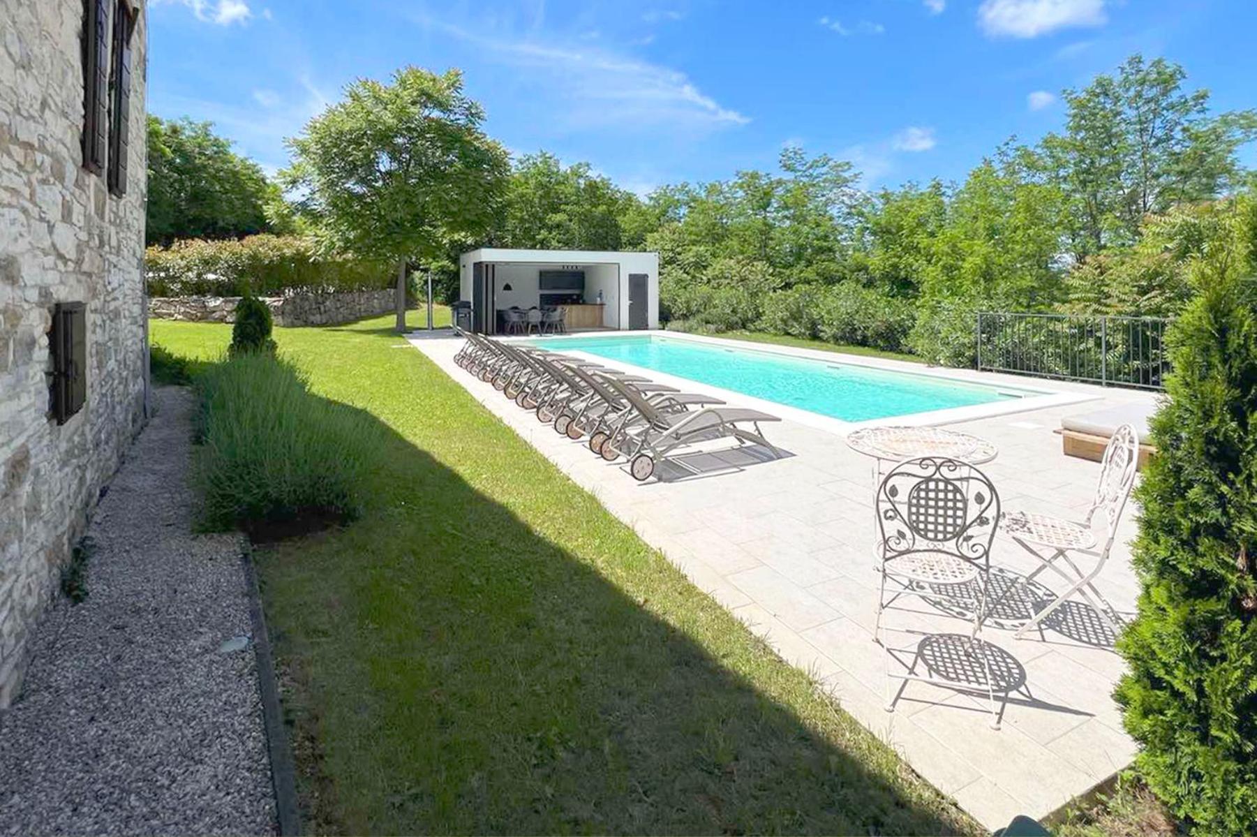 Villas Martincici With Large Pool Groznjan Ngoại thất bức ảnh